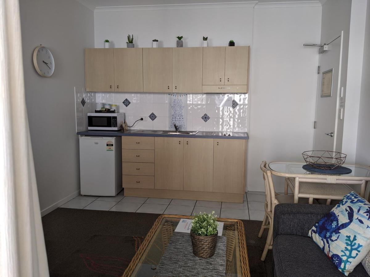 קלונדרה Moorings Beach Resort מראה חיצוני תמונה