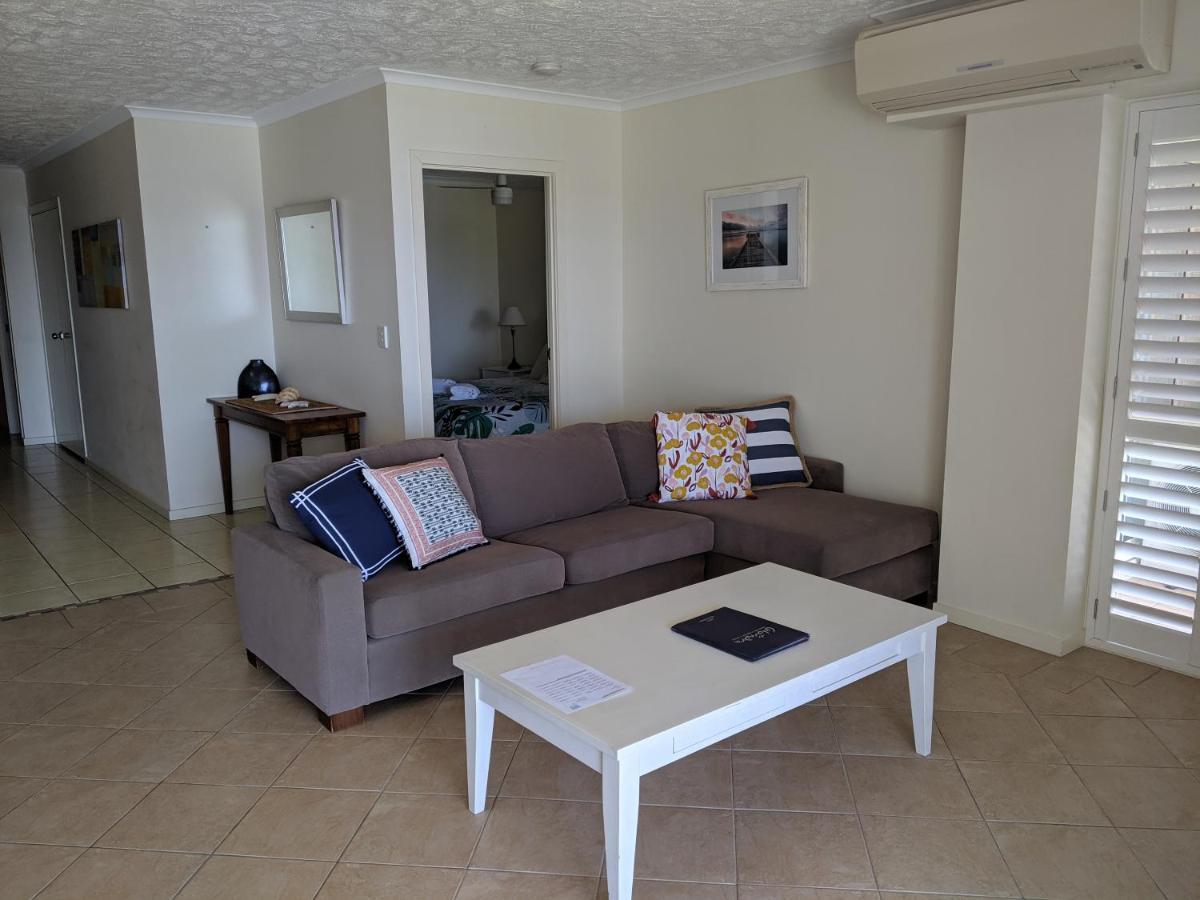 קלונדרה Moorings Beach Resort מראה חיצוני תמונה
