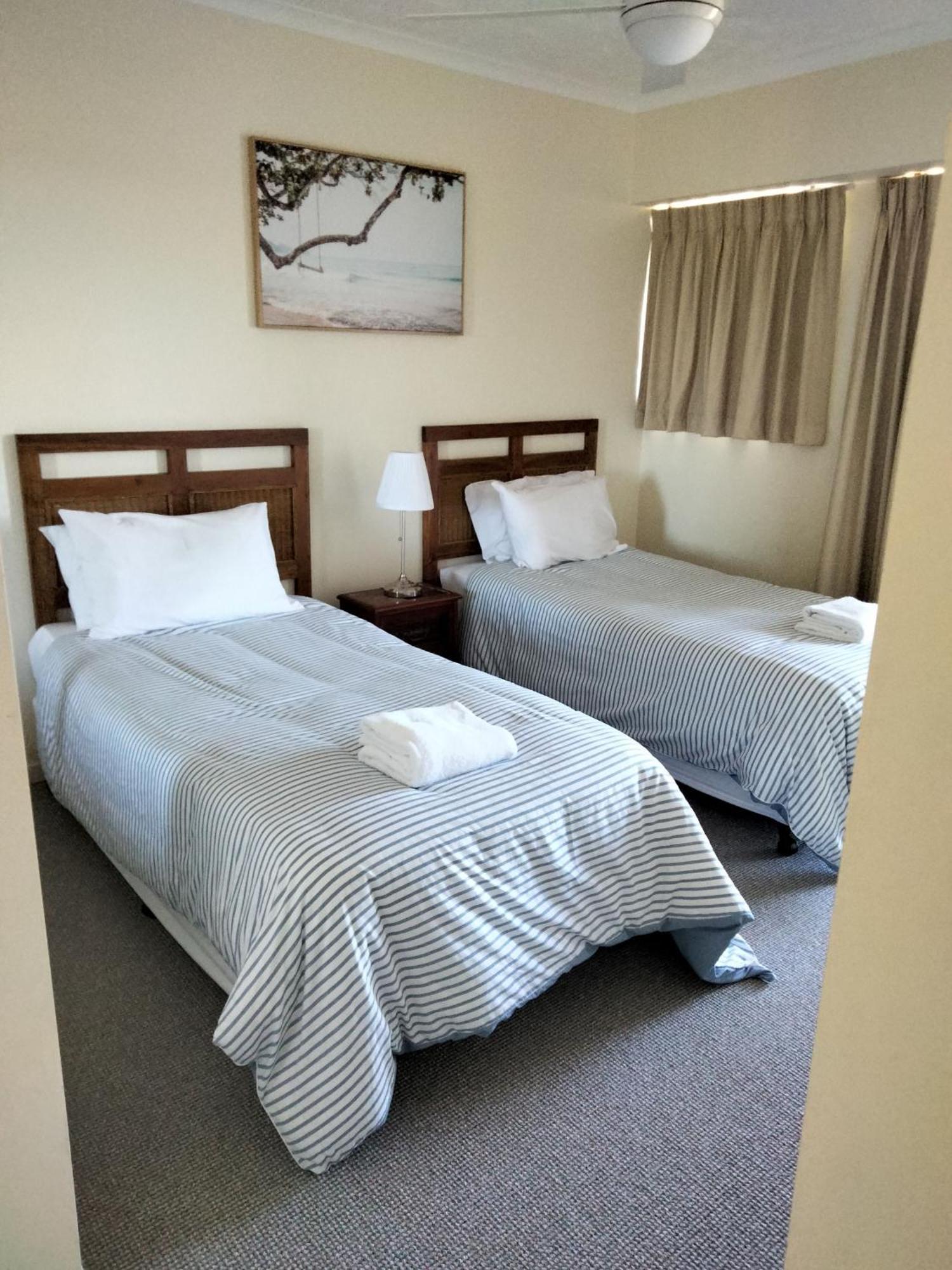 קלונדרה Moorings Beach Resort מראה חיצוני תמונה