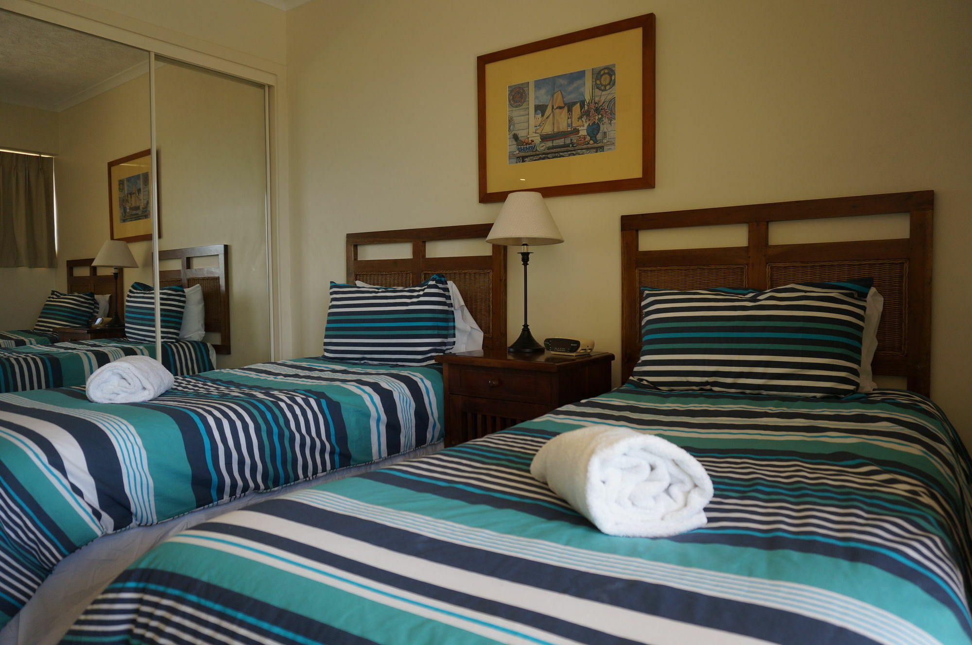 קלונדרה Moorings Beach Resort מראה חיצוני תמונה